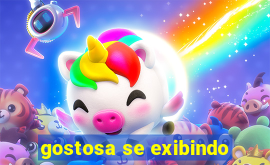 gostosa se exibindo